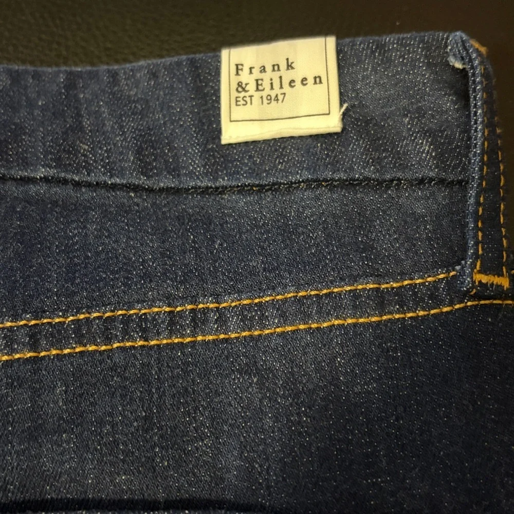 Frank and Eileen Flannigan Jean Clean Rinse Dark Wash Italian Power Denim 27 NEW